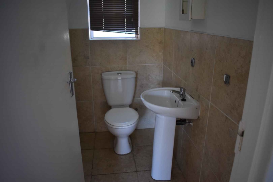 2 Bedroom Property for Sale in Beacon Bay Eastern Cape